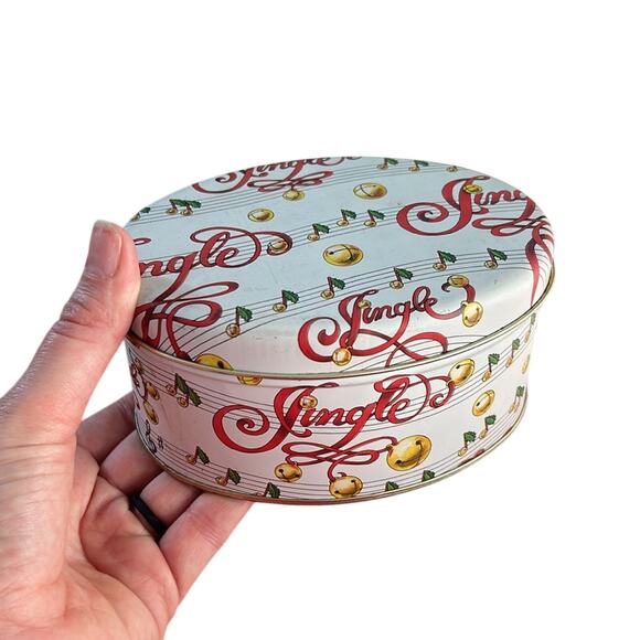 Jingle Bells- oval - decorative Christmas tin- vintage canisters - music notes - Picture 1 of 5